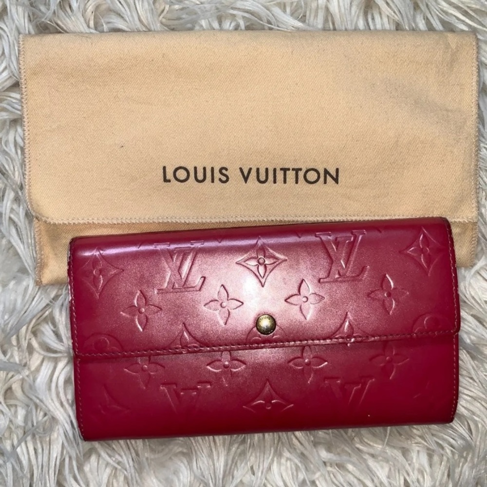 Louis Vuitton authentic monogram wallet